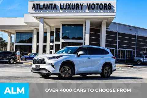 Another view of 2023 Toyota Highlander Hybrid Bronze Edition for sale in Newnan, GA at ALM Newnan