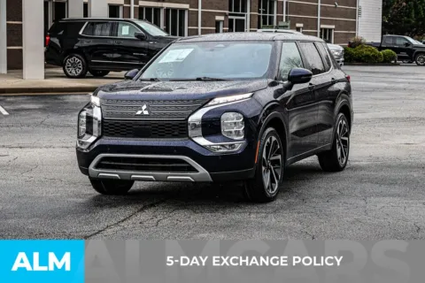 More photos of 2024 Mitsubishi Outlander at ALM Newnan, GA