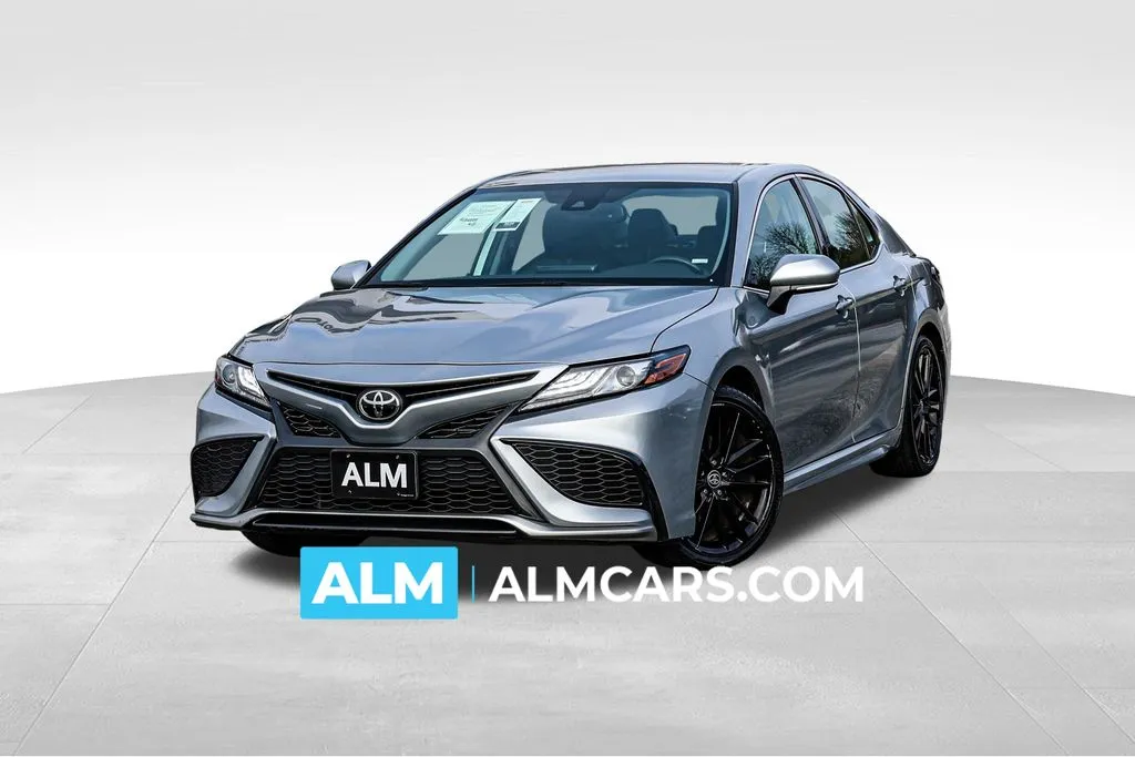 2024 Toyota Camry XSE's photo