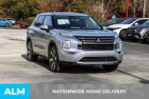 More photos of 2025 Mitsubishi Outlander SE at ALM Newnan, GA