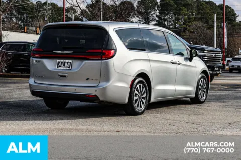 More photos of 2023 Chrysler Pacifica Hybrid Touring L at ALM Newnan, GA