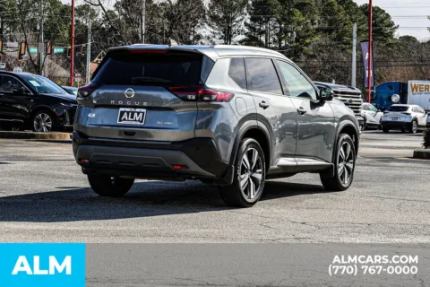 More photos of 2021 Nissan Rogue SL at ALM Newnan, GA