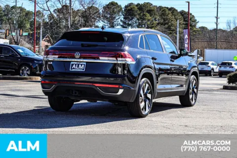 More photos of 2025 Volkswagen Atlas Cross Sport 2.0T SE w/Technology at ALM Newnan, GA