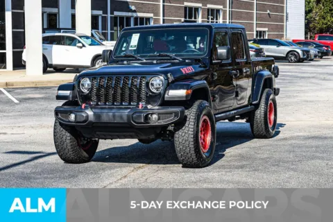 More photos of 2021 Jeep Gladiator Willys at ALM Newnan, GA