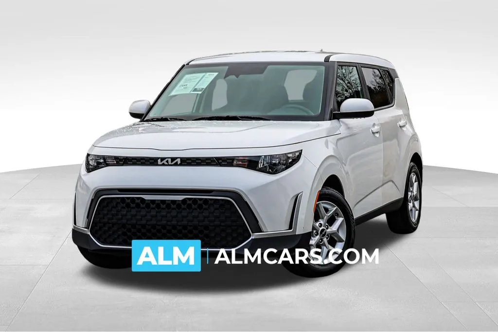 White 2025 Kia Soul LX for sale in Newnan, GA