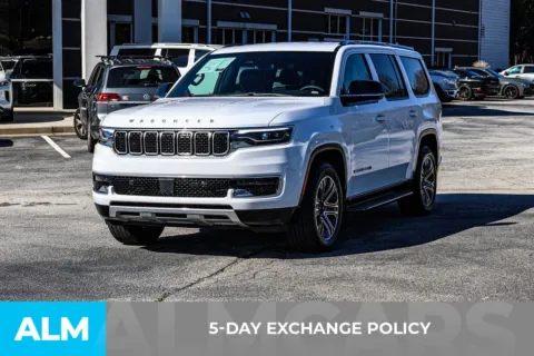 More photos of 2024 Jeep Wagoneer Series II at ALM Newnan, GA