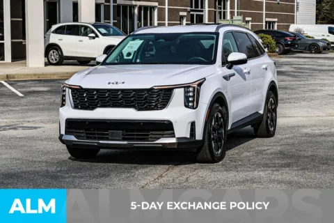 More photos of 2024 Kia Sorento S at ALM Newnan, GA