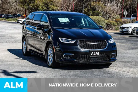 More photos of 2024 Chrysler Pacifica Touring L at ALM Newnan, GA