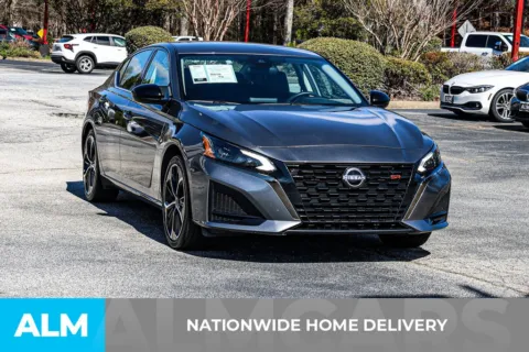 More photos of 2025 Nissan Altima 2.5 SR at ALM Newnan, GA