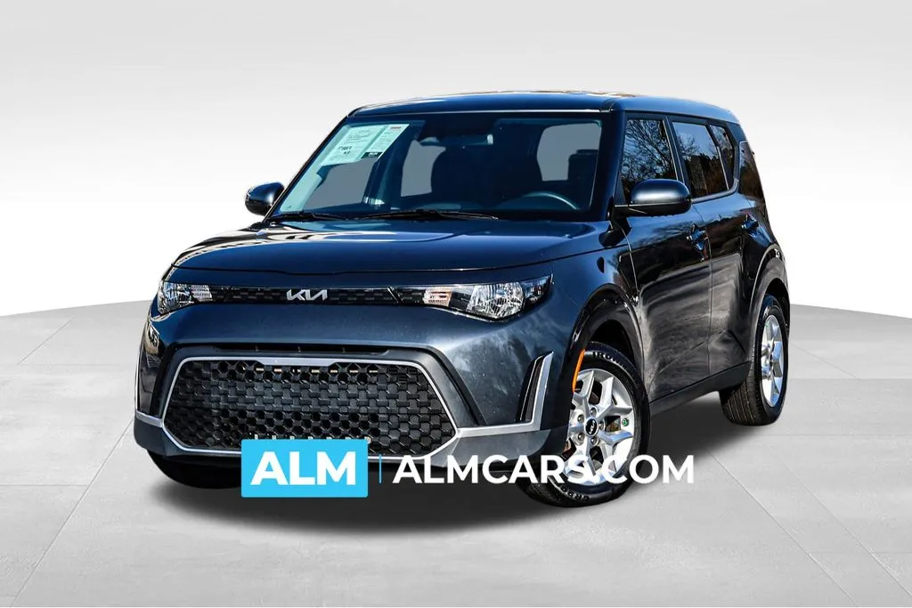 Gray 2023 Kia Soul LX for sale in Newnan, GA