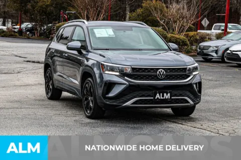 More photos of 2022 Volkswagen Taos 1.5T SE at ALM Newnan, GA