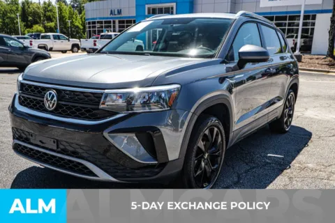 More photos of 2022 Volkswagen Taos 1.5T SE at ALM Newnan, GA