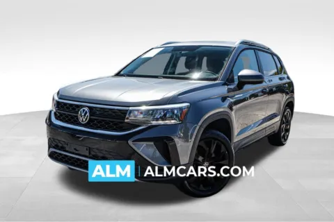 Black 2022 Volkswagen Taos 1.5T SE for sale in Newnan, GA