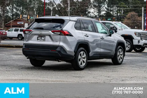 More photos of 2021 Toyota RAV4 LE at ALM Newnan, GA