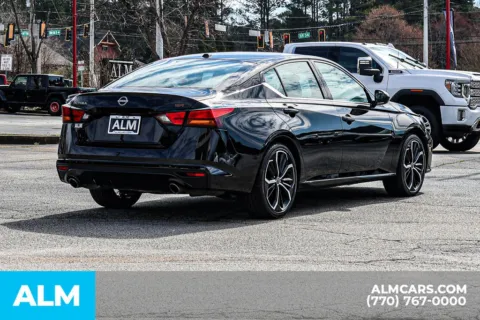 More photos of 2025 Nissan Altima 2.5 SR at ALM Newnan, GA