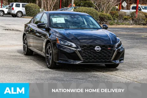 More photos of 2025 Nissan Altima 2.5 SR at ALM Newnan, GA
