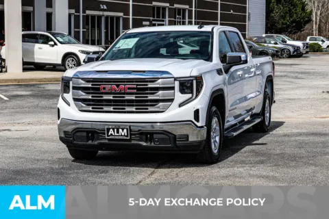 More photos of 2023 GMC Sierra 1500 SLE at ALM Newnan, GA