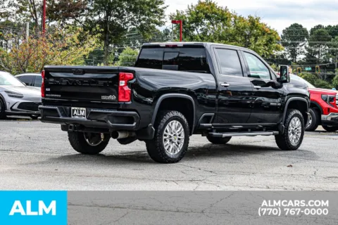 More photos of 2023 Chevrolet Silverado 2500HD High Country at ALM Newnan, GA