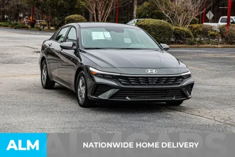 More photos of 2025 Hyundai Elantra SE at ALM Newnan, GA