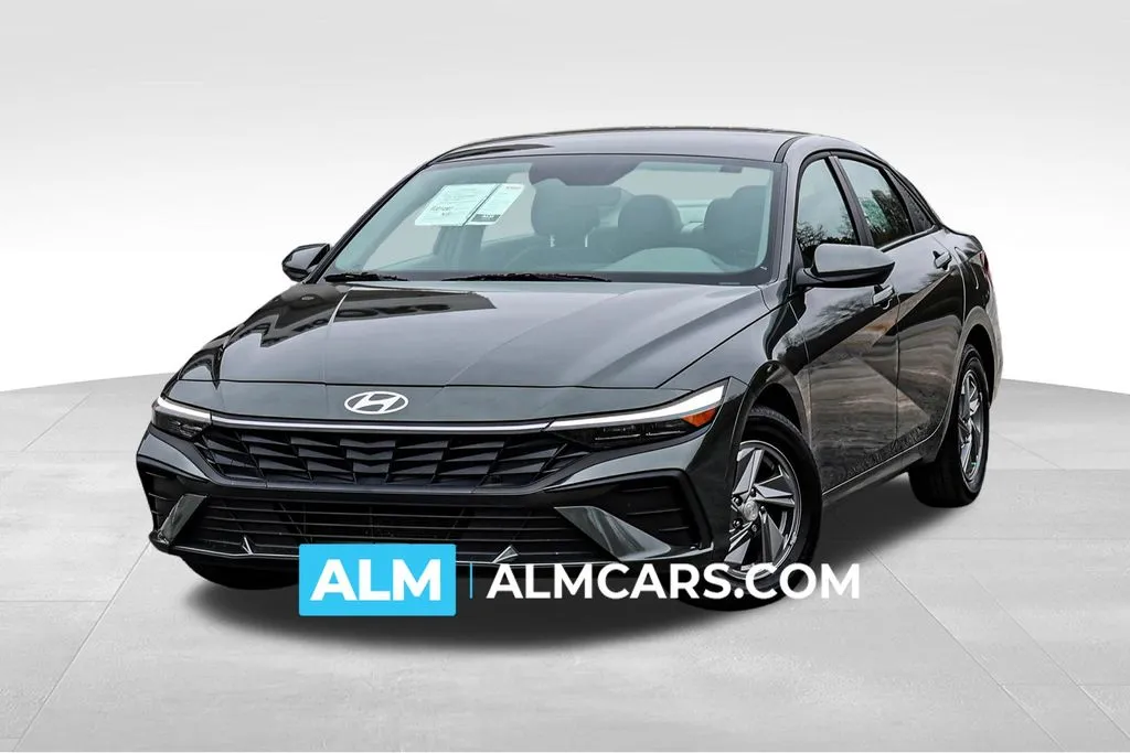 Gray 2025 Hyundai Elantra SE for sale in Newnan, GA