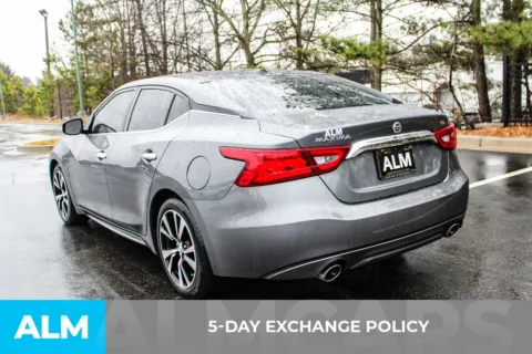 More photos of 2018 Nissan Maxima 3.5 SL at ALM Newnan, GA