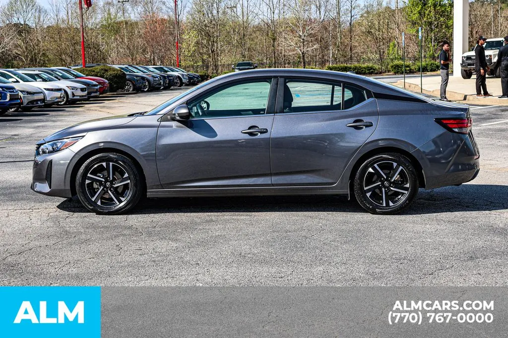 2024 Nissan Sentra SV - Photo 8