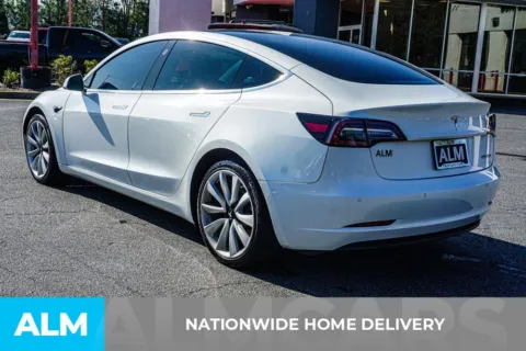 More photos of 2019 Tesla Model 3 Long Range at ALM Newnan, GA