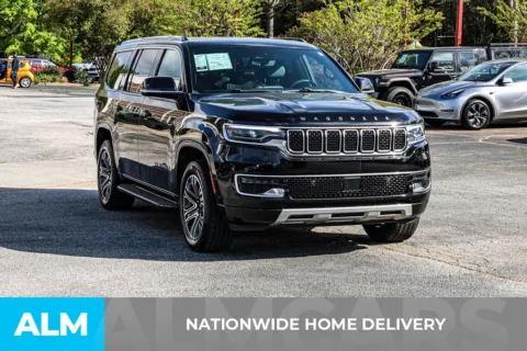 More photos of 2024 Jeep Wagoneer Series II at ALM Newnan, GA