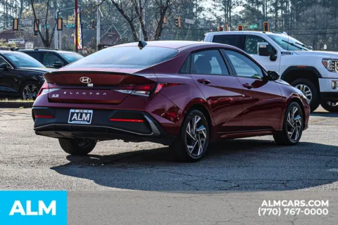 More photos of 2025 Hyundai Elantra SEL Sport at ALM Newnan, GA