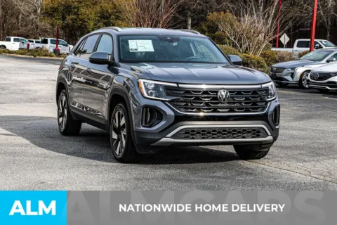 More photos of 2024 Volkswagen Atlas Cross Sport 2.0T SE w/Technology at ALM Newnan, GA