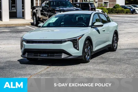 More photos of 2025 Kia K4 LXS at ALM Newnan, GA