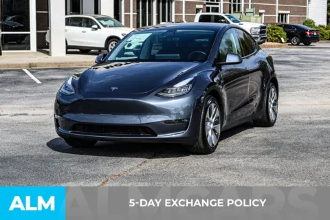 More photos of 2021 Tesla Model Y Long Range at ALM Newnan, GA