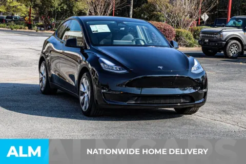 More photos of 2023 Tesla Model Y Long Range at ALM Newnan, GA