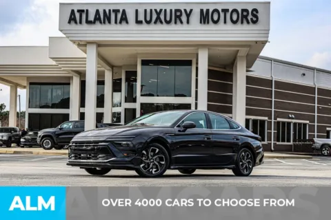 Photos of 2024 Hyundai Sonata SEL for sale in Newnan, GA at ALM Newnan