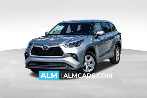 Silver 2025 Toyota Highlander LE for sale in Newnan, GA