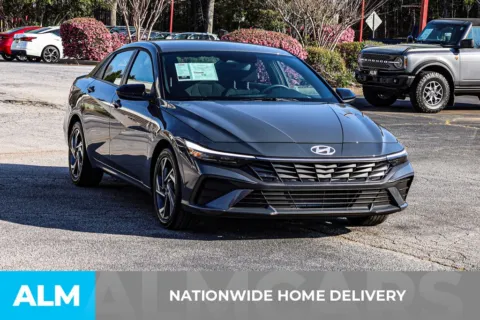 More photos of 2025 Hyundai Elantra SEL Sport at ALM Newnan, GA