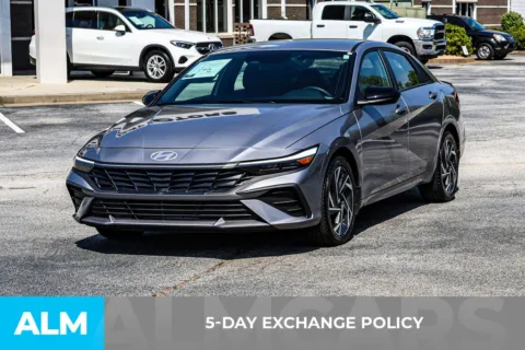 More photos of 2025 Hyundai Elantra SEL Sport at ALM Newnan, GA