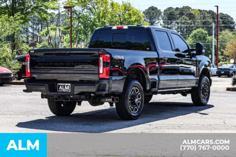 More photos of 2025 Ford F-250SD Platinum at ALM Newnan, GA