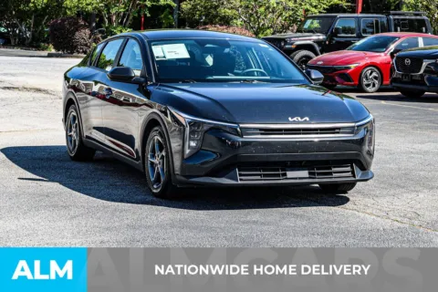 More photos of 2025 Kia K4 LXS at ALM Newnan, GA