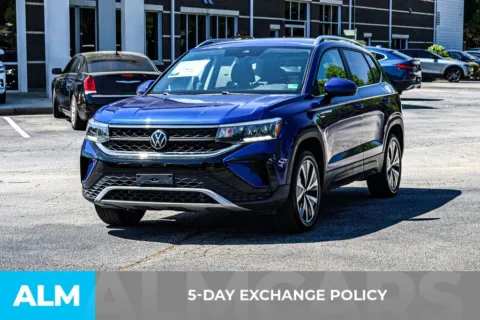 More photos of 2024 Volkswagen Taos 1.5T SE at ALM Newnan, GA