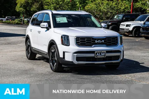 More photos of 2025 Kia Telluride S at ALM Newnan, GA