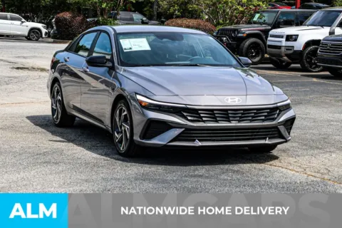 More photos of 2025 Hyundai Elantra SEL Sport at ALM Newnan, GA