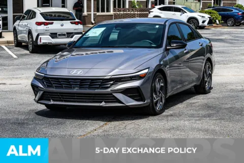 More photos of 2025 Hyundai Elantra SEL Sport at ALM Newnan, GA