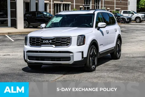More photos of 2025 Kia Telluride S at ALM Newnan, GA