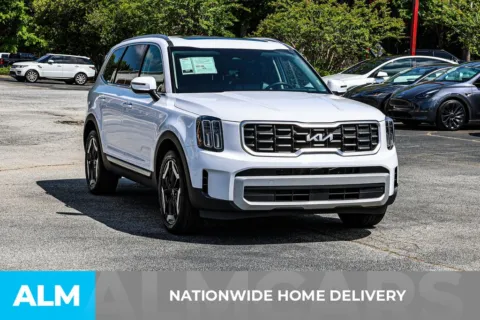 More photos of 2025 Kia Telluride S at ALM Newnan, GA