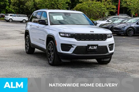 More photos of 2025 Jeep Grand Cherokee Altitude/MT Certified at ALM Newnan, GA