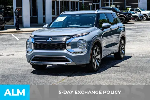 More photos of 2025 Mitsubishi Outlander SEL/MT Certified/7 Seats at ALM Newnan, GA