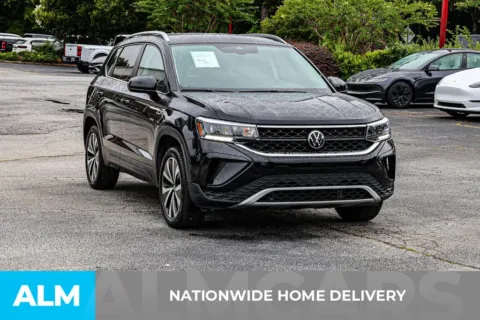 More photos of 2024 Volkswagen Taos 1.5T SE/MT Certified at ALM Newnan, GA