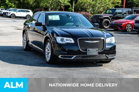 More photos of 2017 Chrysler 300 Limited at ALM Newnan, GA