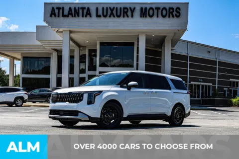 Photos of 2025 Kia Carnival LXS for sale in Newnan, GA at ALM Newnan